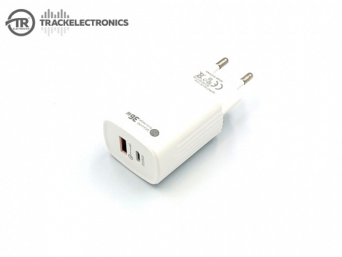 Блок питания 220V выход 1 USB+1 TYPE-C 36W (белый) Fast Charger